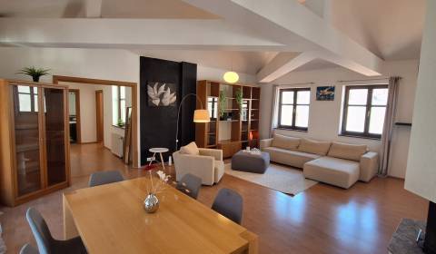 Kiadó 2 szobás lakás, 2 szobás lakás, Laurinská, Bratislava - Staré Me