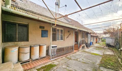 Eladó Családi ház, Családi ház, Dolné Orešany, Trnava, Szlovákia