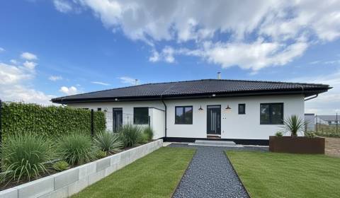 Eladó Családi ház, Családi ház, Veselé, Piešťany, Szlovákia