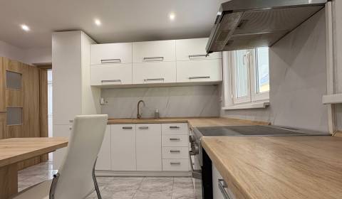 Eladó Családi ház, Családi ház, Komárno, Szlovákia