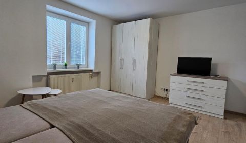 Eladó 1 szobás lakás, 1 szobás lakás, Topoľčany, Szlovákia