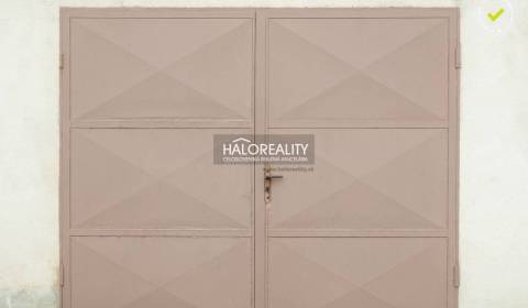 Eladó Garázsok, Ilava, Szlovákia