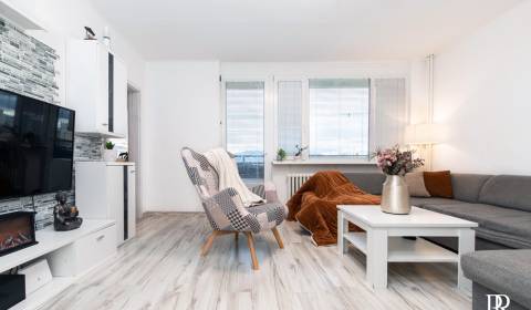 Eladó 3 szobás lakás, 3 szobás lakás, Svobodu, Trenčín, Szlovákia