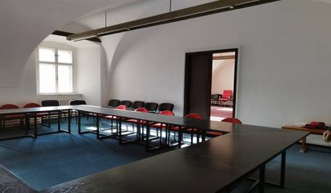 Kiadó Irodahelység, Irodahelység, Banská Bystrica, Szlovákia