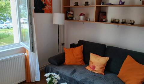 Eladó Garzonlakás, Garzonlakás, Československých parašutistov, Bratisl