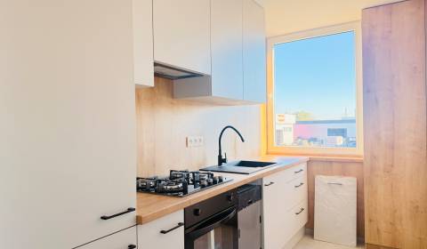 Eladó 3 szobás lakás, 3 szobás lakás, Orešianska, Trnava, Szlovákia