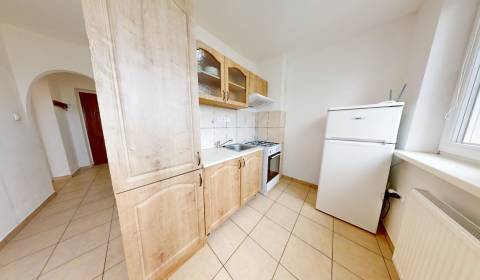 Eladó 2 szobás lakás, 2 szobás lakás, Bánovce nad Bebravou, Szlovákia