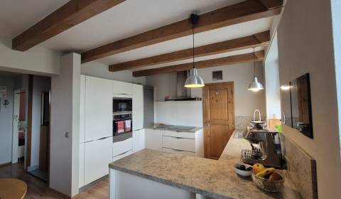 Eladó 4 szobás lakás, 4 szobás lakás, Tekeľova, Prešov, Szlovákia