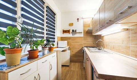 Eladó 3 szobás lakás, 3 szobás lakás, Šafárikova, Košice - Západ, Szlo