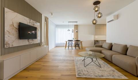 Eladó Családi ház, Családi ház, Senec, Szlovákia