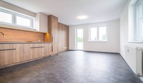 Kiadó 2 szobás lakás, 2 szobás lakás, Kukučínova, Poprad, Szlovákia