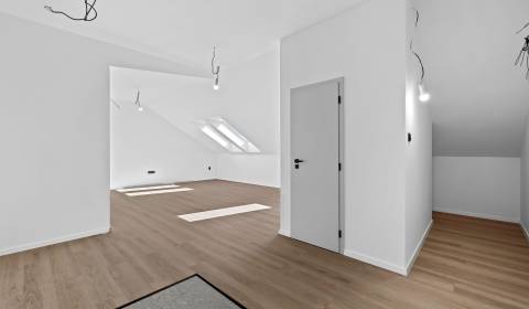 Eladó 3 szobás lakás, 3 szobás lakás, Trnavská cesta, Bratislava - Nov