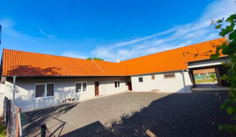 Eladó Családi ház, Családi ház, Senec, Szlovákia