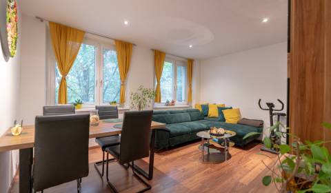 Eladó 3 szobás lakás, 3 szobás lakás, Liptovská, Trenčín, Szlovákia