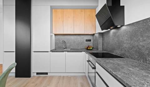 Eladó 3 szobás lakás, 3 szobás lakás, Trnavská cesta, Bratislava - Nov