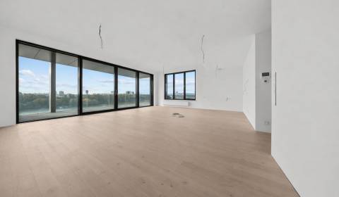 Eladó 4 szobás lakás, 4 szobás lakás, Pribinova, Bratislava - Ružinov,