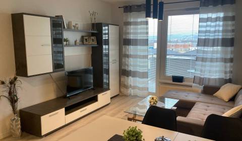 Kiadó 2 szobás lakás, 2 szobás lakás, Na pažiti, Trenčín, Szlovákia