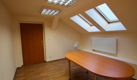 Kiadó Irodahelység, Irodahelység, Moyzesova, Košice - Staré Mesto, Szl