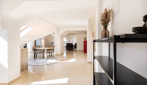 Kiadó 3 szobás lakás, 3 szobás lakás, Štefánikova trieda, Nitra, Szlov