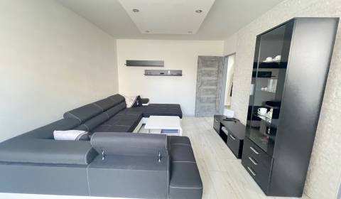 Kiadó 2 szobás lakás, 2 szobás lakás, Topoľčany, Szlovákia