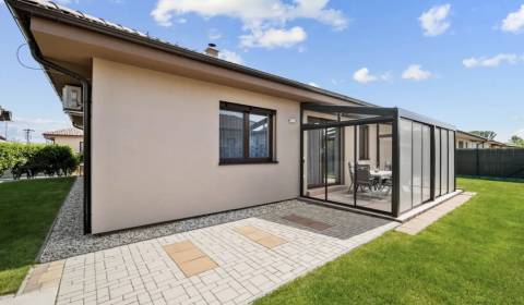 Eladó Családi ház, Családi ház, Senec, Szlovákia