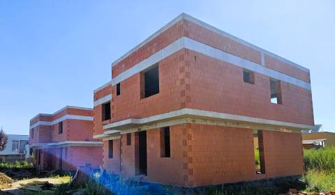 Eladó Családi ház, Családi ház, Triblavinská, Senec, Szlovákia