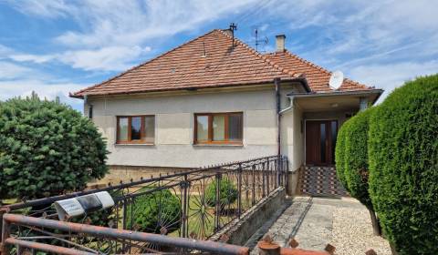 Eladó Családi ház, Családi ház, Topoľčany, Szlovákia