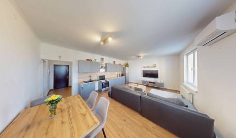 Eladó 2 szobás lakás, 2 szobás lakás, M.R. Štefánika, Trenčín, Szlovák