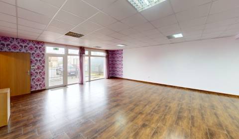 Eladó Családi ház, Családi ház, Topoľčany, Szlovákia