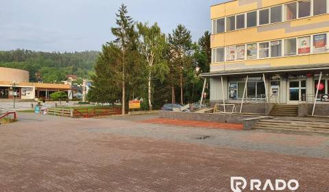 Kiadó Üzlethelység, Üzlethelység, Centrum, Považská Bystrica, Szlováki