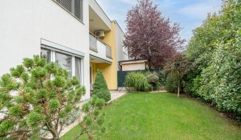 Eladó Családi ház, Családi ház, Na kameni, Trenčín, Szlovákia