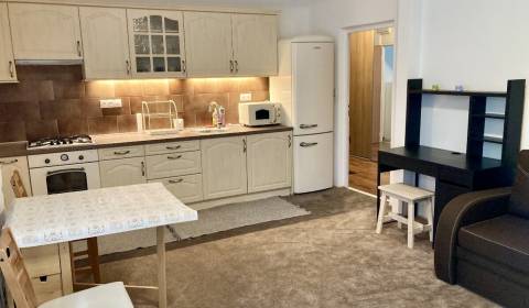 Kiadó 2 szobás lakás, 2 szobás lakás, Haburská, Bratislava - Ružinov, 