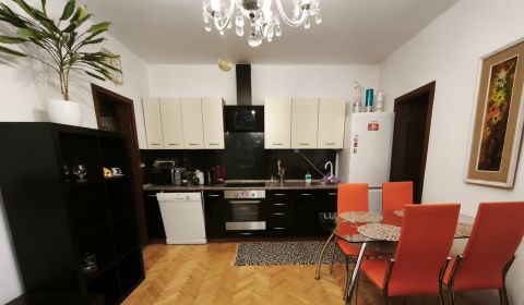 Eladó 2 szobás lakás, 2 szobás lakás, Banská Bystrica, Szlovákia