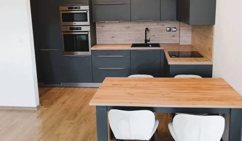 Kiadó 2 szobás lakás, 2 szobás lakás, Suchoňova, Poprad, Szlovákia