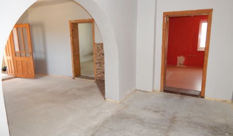Eladó Családi ház, Családi ház, Nové Zámky, Szlovákia