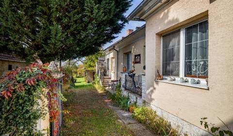 Eladó Családi ház, Családi ház, Istrijská, Bratislava - Devínska Nová 