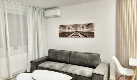 Kiadó 2 szobás lakás, 2 szobás lakás, Ivanská cesta, Bratislava - Ruži