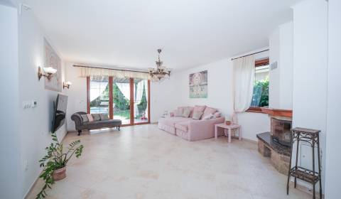 Eladó Családi ház, Családi ház, Rovinka, Senec, Szlovákia