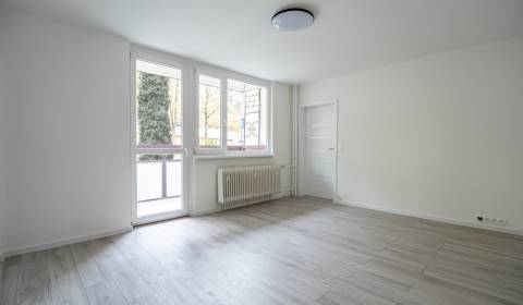 Eladó 4 szobás lakás, 4 szobás lakás, K. Šmidkeho, Trenčín, Szlovákia