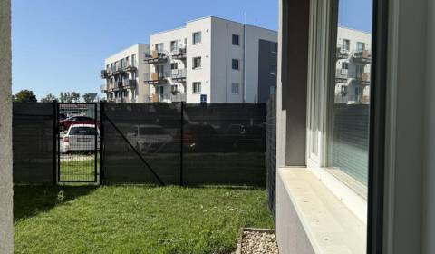 Kiadó 2 szobás lakás, 2 szobás lakás, Hlavná, Trnava, Szlovákia