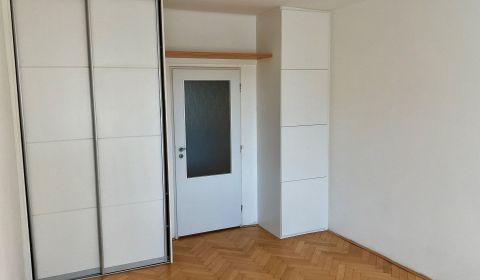 Eladó 3 szobás lakás, 3 szobás lakás, Sibírska, Bratislava - Nové Mest