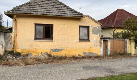 Eladó Családi ház, Családi ház, Komárno, Szlovákia