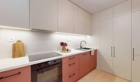 Eladó 3 szobás lakás, 3 szobás lakás, 28.októbra, Trenčín, Szlovákia