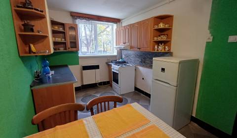 Eladó 2 szobás lakás, 2 szobás lakás, Rožňava, Szlovákia