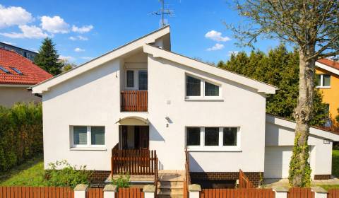 Eladó Családi ház, Családi ház, Bratislava - Vrakuňa, Szlovákia