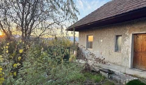 Eladó Családi ház, Családi ház, Topoľčany, Szlovákia