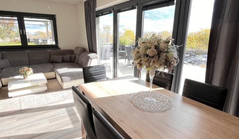 Eladó Családi ház, Családi ház, Lipová, Pezinok, Szlovákia