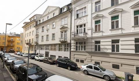 Eladó 4 szobás lakás, 4 szobás lakás, Gunduličova, Bratislava - Staré 