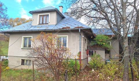 Eladó Családi ház, Családi ház, Liptovský Mikuláš, Szlovákia