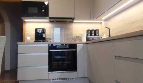 Eladó 3 szobás lakás, 3 szobás lakás, Okružná, Čadca, Szlovákia